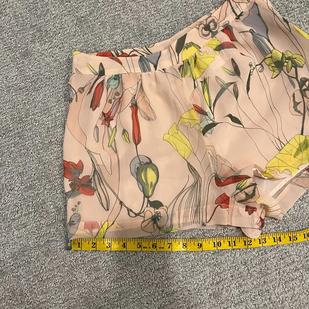 🌴 H&M Silky Floral Print Blouse And Shorts Set - Picture 14 of 14